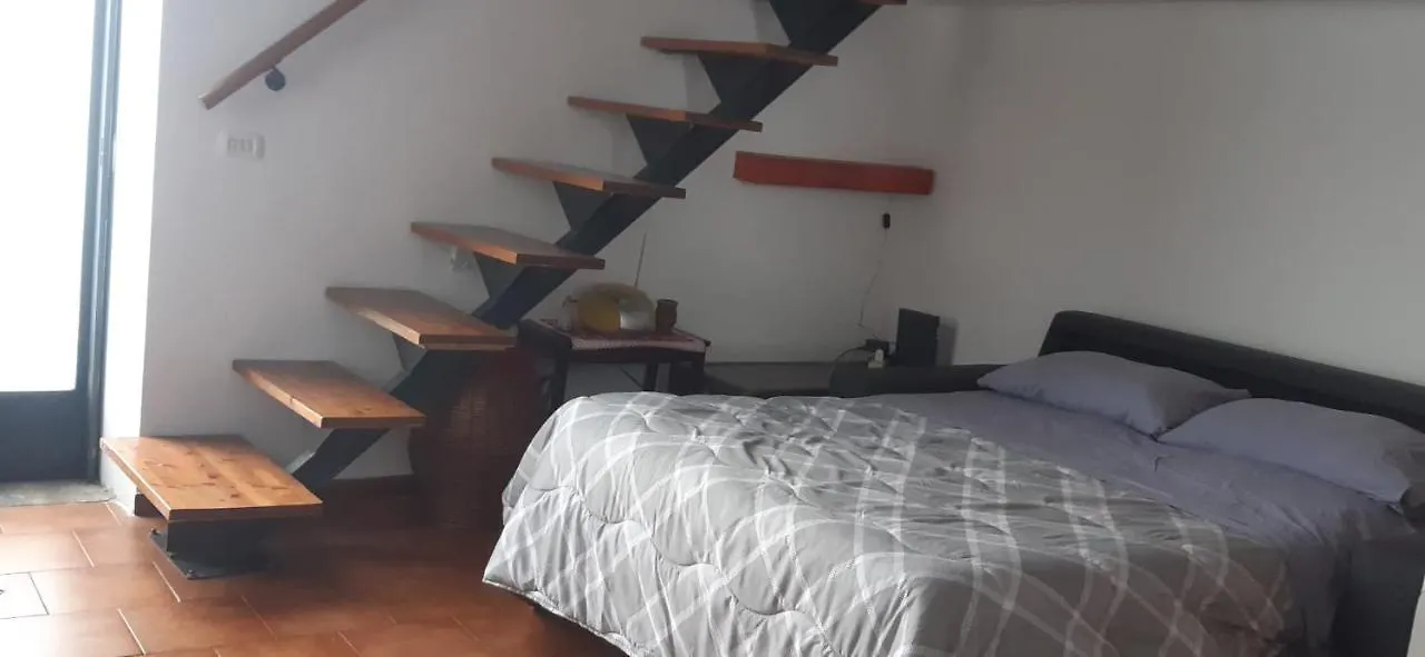 Apartment La Casa Sul Como Naples Italy