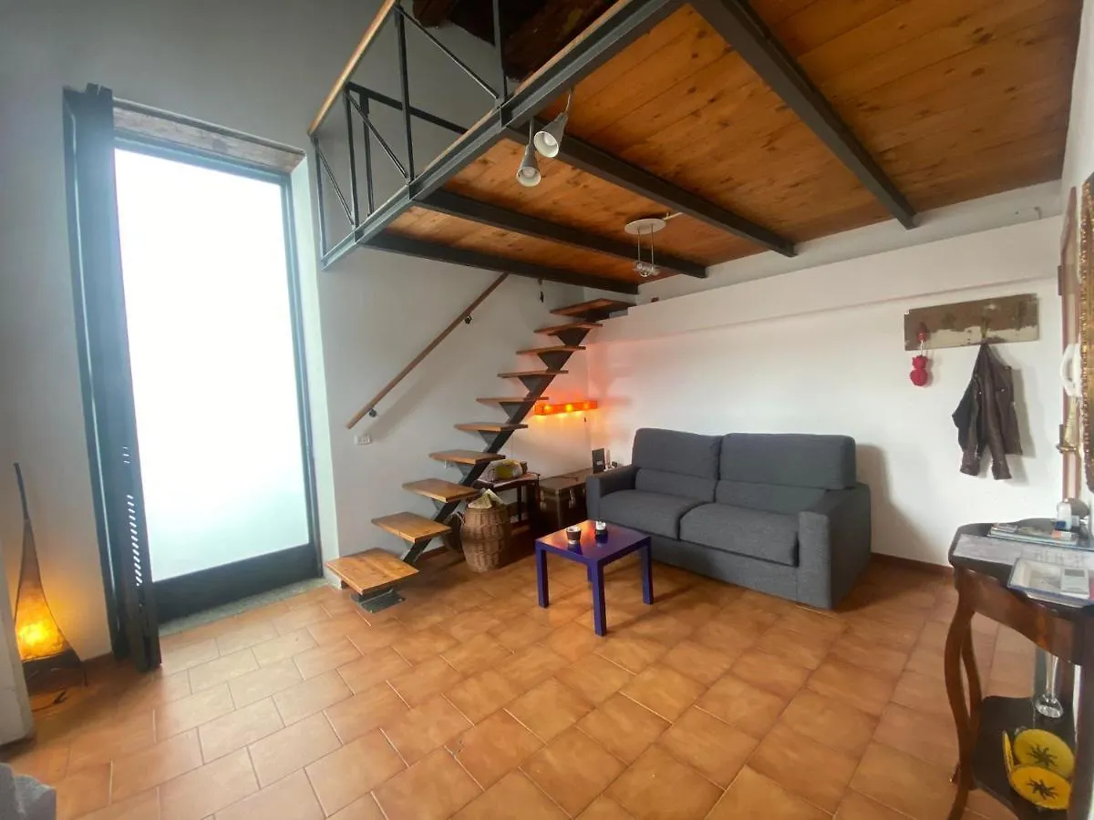La Casa Sul Como Naples Italy